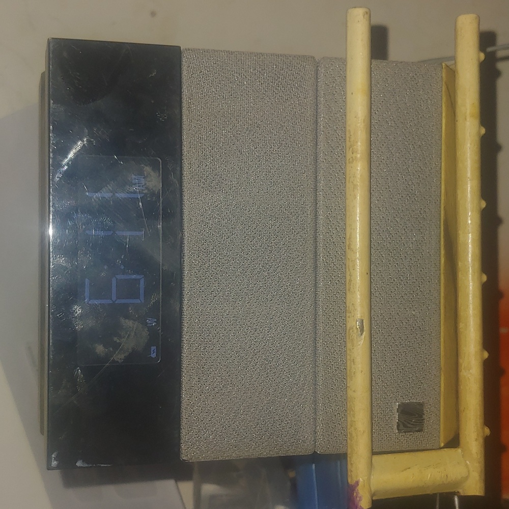 Soundfreaq Bluetooth speaker and alarm clock